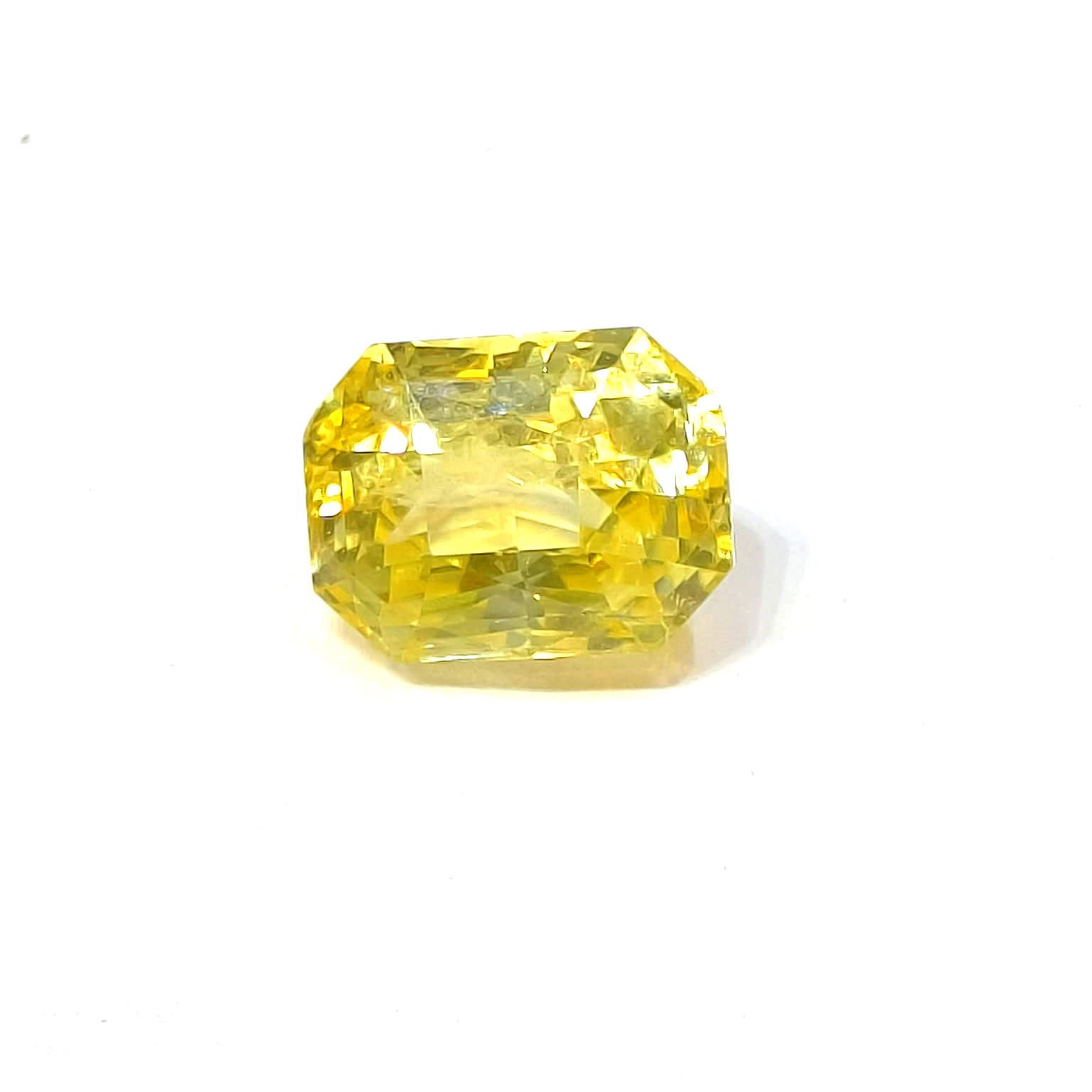 Yellow natural sapphire